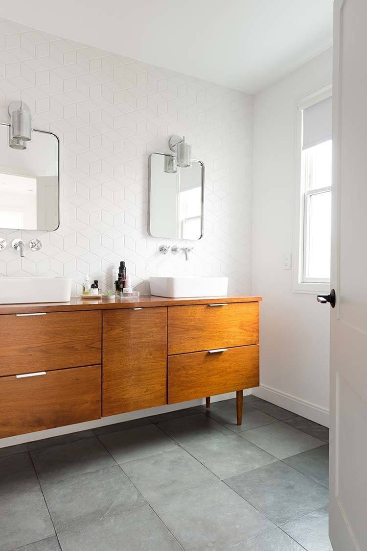 Mid Century Modern Bathroom Design Inspo {+ The Best Affordable Black ...